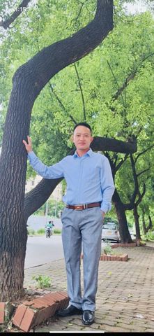 Nguyễn Xuân ứng, 46 tuổi, Khoái Châu, Việt Nam