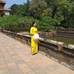 Thúy Hà, 41 tuổi, Huế, -- Select Country --