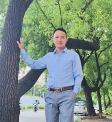 Nguyễn Xuân ứng, 46 tuổi, Khoái Châu, Việt Nam