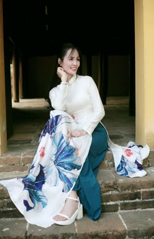 Hà, 48 tuổi, Hưng Yên, -- Select Country --