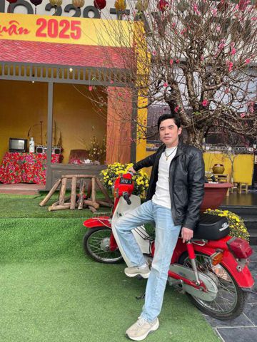 Huỳnh Tùng, 47 tuổi, Quận Đống Đa, Việt Nam