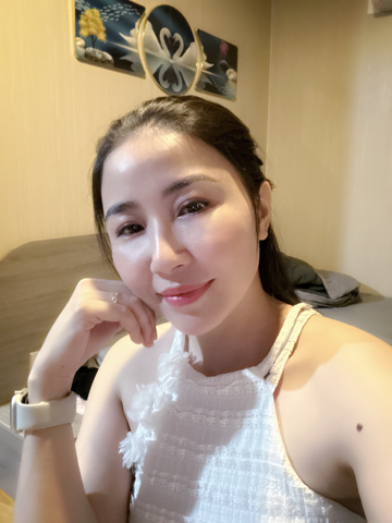 Hoa Nguyễn, 33 tuổi, Nha Trang, Việt Nam