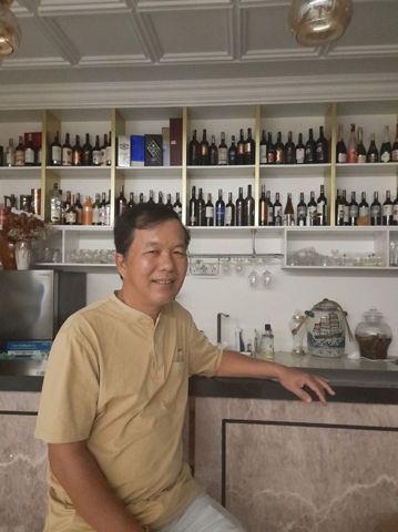 Hoàng Ngọc, 53 tuổi, Quận 3, Việt Nam