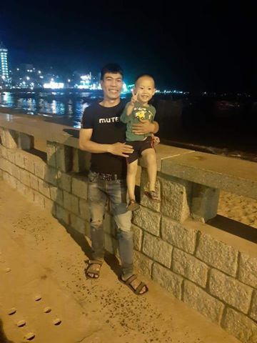 Hợp, 33 tuổi, Diễn Châu, Việt Nam