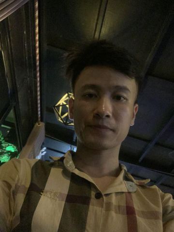 Hồng Sơn, 28 tuổi, Thái Bình, -- Select Country --