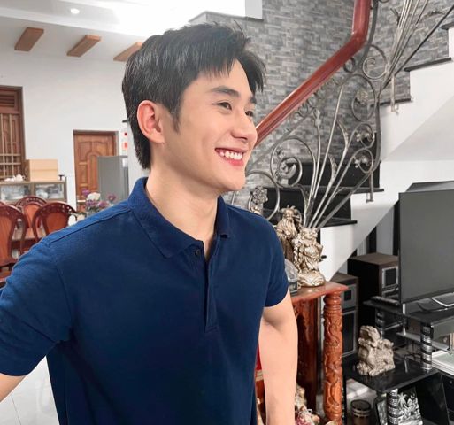 Thành Chung, 26 tuổi, Hưng Yên, -- Select Country --
