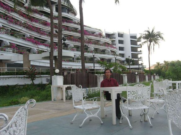 Linh Phạm, 63 tuổi, Thủ Đức, Việt Nam