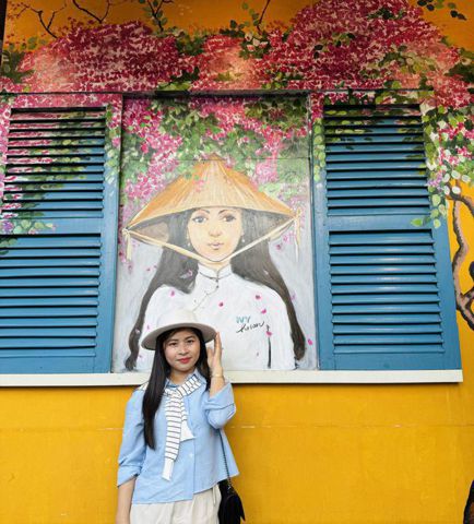 Hải Mây, 32 tuổi, Huế, -- Select Country --