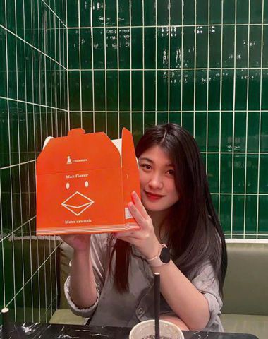 Mỹ Linh, 18 tuổi, Huế, -- Select Country --