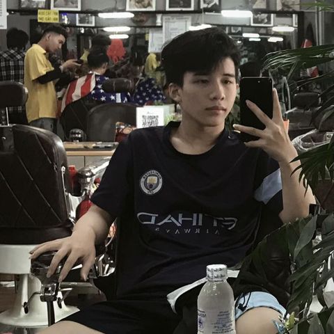 Nguyễn Minh Khôi, 25 tuổi, Quận 3, Việt Nam