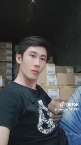 Lê Sơn, 32 tuổi, Tân Châu, Việt Nam