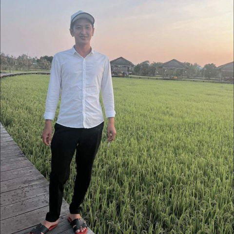 Nguyễn Nhựt, 33 tuổi, Vĩnh Long, -- Select Country --