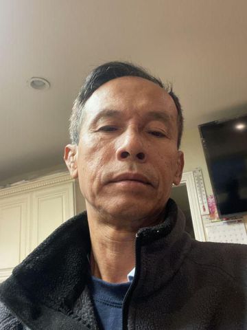 Hòa Liêu, 60 tuổi, Quận 1, Việt Nam