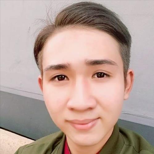 Nước mắt, 18 tuổi, Quận 1, Việt Nam