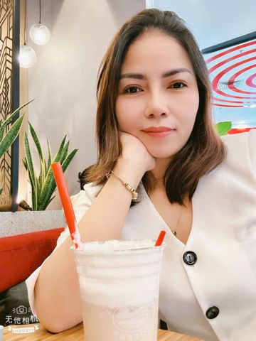 Nhung Chung Cẩm, 44 tuổi, Quận 3, Việt Nam