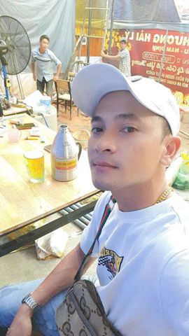 Đinh Hoạch, 31 tuổi, Bình Chánh, Việt Nam
