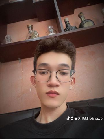 Nguyễn hoàng vũ, 19 tuổi, Biên Hòa, Việt Nam