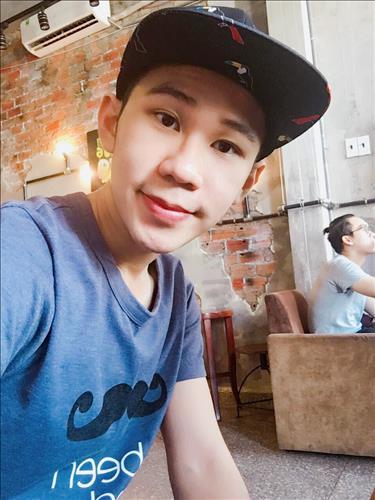 Luke, 21 tuổi, Quận 1, Việt Nam