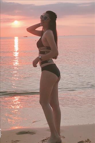 Trâm, 24 tuổi, Quận 1, Việt Nam
