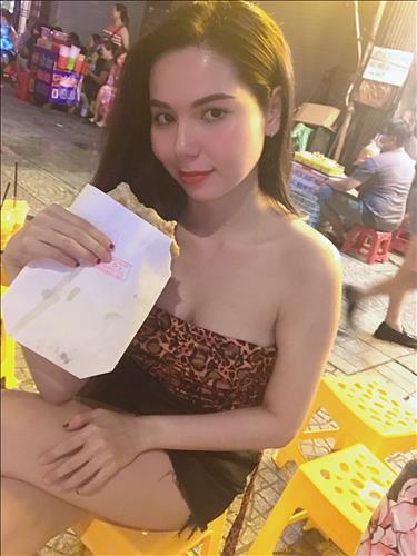 monika, 28 tuổi, Quận 1, Việt Nam