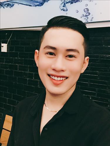 Hưng, 21 tuổi, Quận 1, Việt Nam