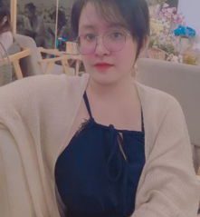 Thùy phan, 24 tuổi, Huế, -- Select Country --