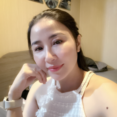 Hoa Nguyễn, 33 tuổi, Nha Trang, Việt Nam