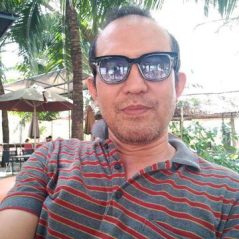 Hồng Trần, 48 tuổi, Bến Tre, -- Select Country --