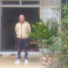 Đang quoc nam, 54 tuổi, Huế, -- Select Country --