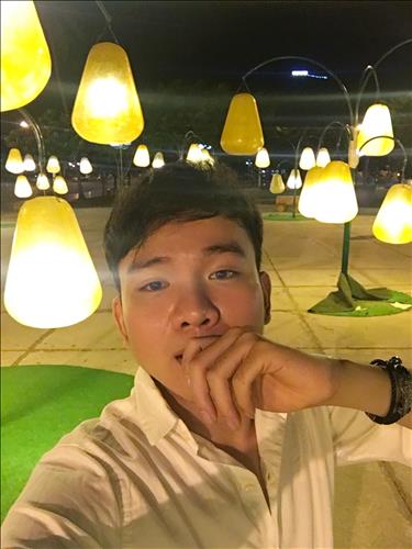 Thanh Nguyễn, 22 tuổi, Quận 1, Việt Nam