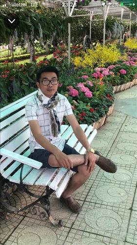 Trần Văn Tấn, 28 tuổi, Biên Hòa, Việt Nam