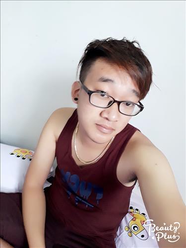 Phong phạm, 21 tuổi, Quận 1, Việt Nam
