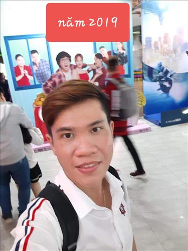 Eric Huynh, 26 tuổi, Quận 1, Việt Nam