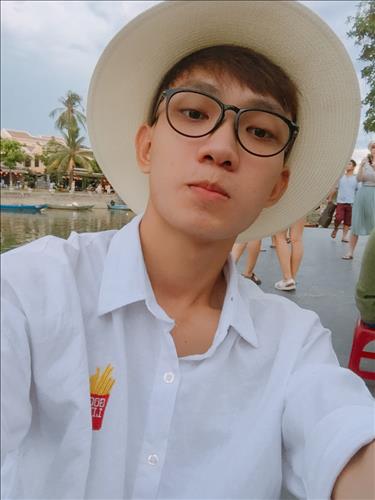 Hoàng Lâm, 21 tuổi, Quận Ninh Kiều, Việt Nam