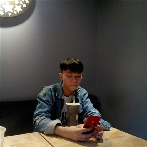 Tran Huynh, 18 tuổi, Quận 1, Việt Nam