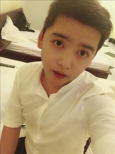 Lê Khánh, 22 tuổi, Quận 1, Việt Nam