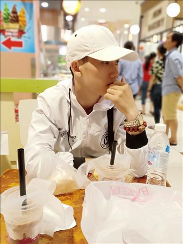 Đàm Dịch Khiêm, 22 tuổi, Quận 1, Việt Nam