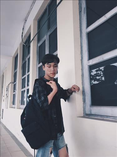 Nguyễn Trường Long, 19 tuổi, Quận Ba Đình, Việt Nam
