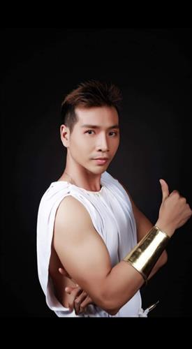 Trần Vũ Linh, 28 tuổi, Quận 1, Việt Nam