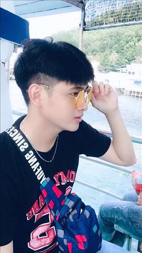 Phong Huỳnh, 26 tuổi, Quận 1, Việt Nam