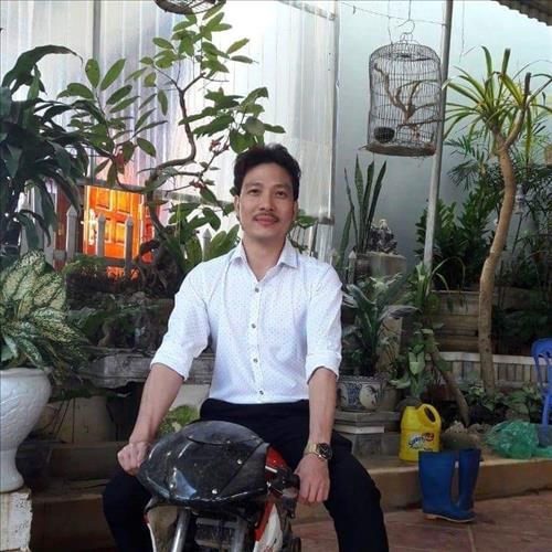 Trần việt, 27 tuổi, Quận 1, Việt Nam