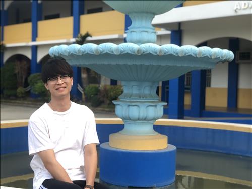 Dom Nguyen, 24 tuổi, Quận 1, Việt Nam