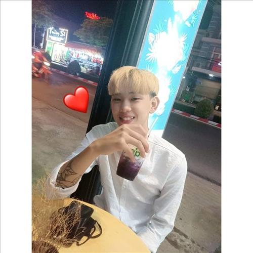 Thanh Nguyễn, 18 tuổi, Quận 1, Việt Nam