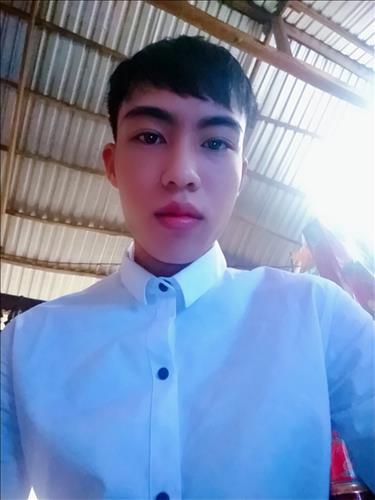 Huynh Khanh, 20 tuổi, Quận 1, Việt Nam