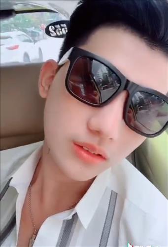 Trường Lưu, 24 tuổi, Quận 1, Việt Nam