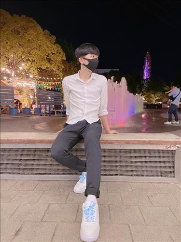 Lâm minh, 24 tuổi, Quận 1, Việt Nam