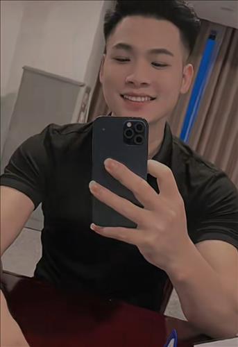 Nguyễn Hoàn, 18 tuổi, Quận 1, Việt Nam