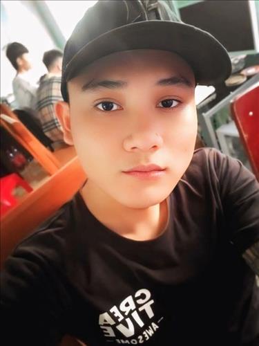 Quốc, 22 tuổi, Quận 1, Việt Nam