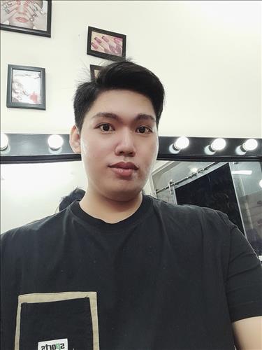 Văn Trường Nguyễn, 23 tuổi, Quận 1, Việt Nam