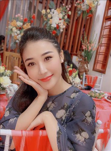 hương hương, 32 tuổi, Quận 1, Việt Nam